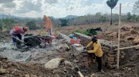 Hari ke-12 Pelaksanaan TMMD Ke-122 di Jeneponto Untuk Pembuatan Plat Dekker di Desa Tuju Hampir Rampung