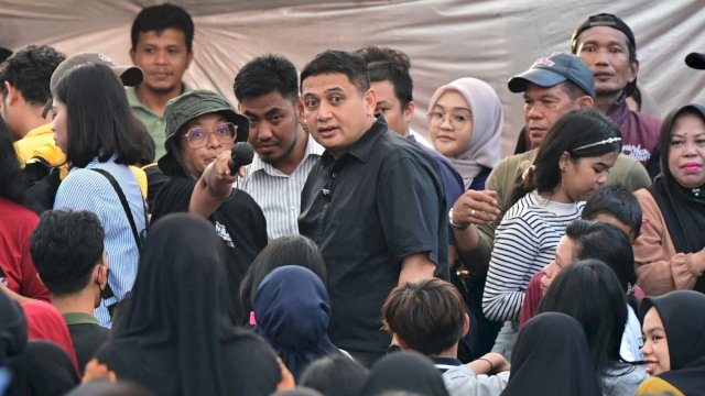Calon Wali Kota Makassar Munafri Arifuddin saat bertemu warga. Ist