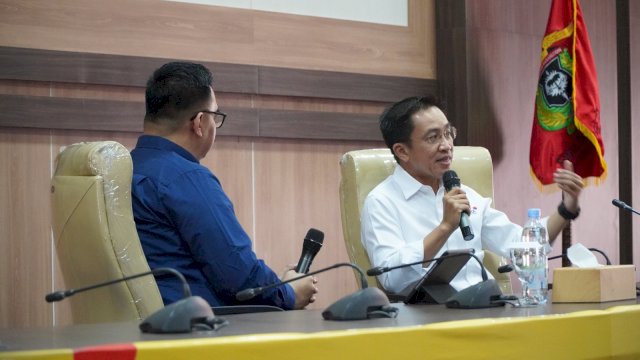 Director &amp; Chief Human Resources Officer Indosat Ooredoo Hutchison Irsyad Syahroni saat di Unhas. Foto: Istimewa.