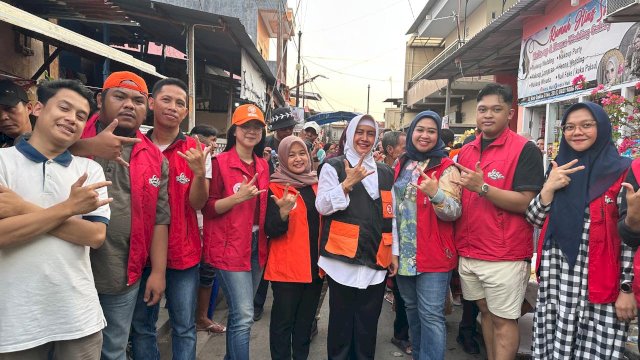 Anggota DPRD Makassar Andi Tenri Uji dampingi calon wali kota Makassar Indira Yusuf Ismail kampanye di Kecamatan Mariso. Ist