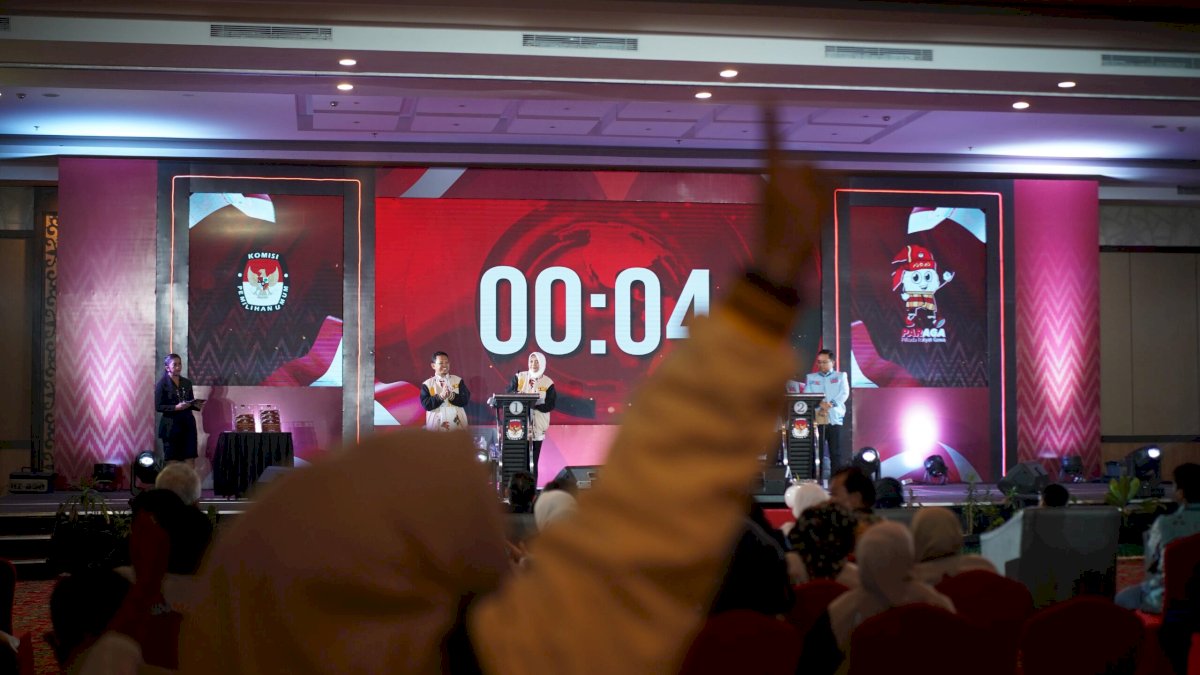 Tampil Memukau di Debat Kedua, Aurama’ Komitmen Tingkatkan Transparansi Birokrasi