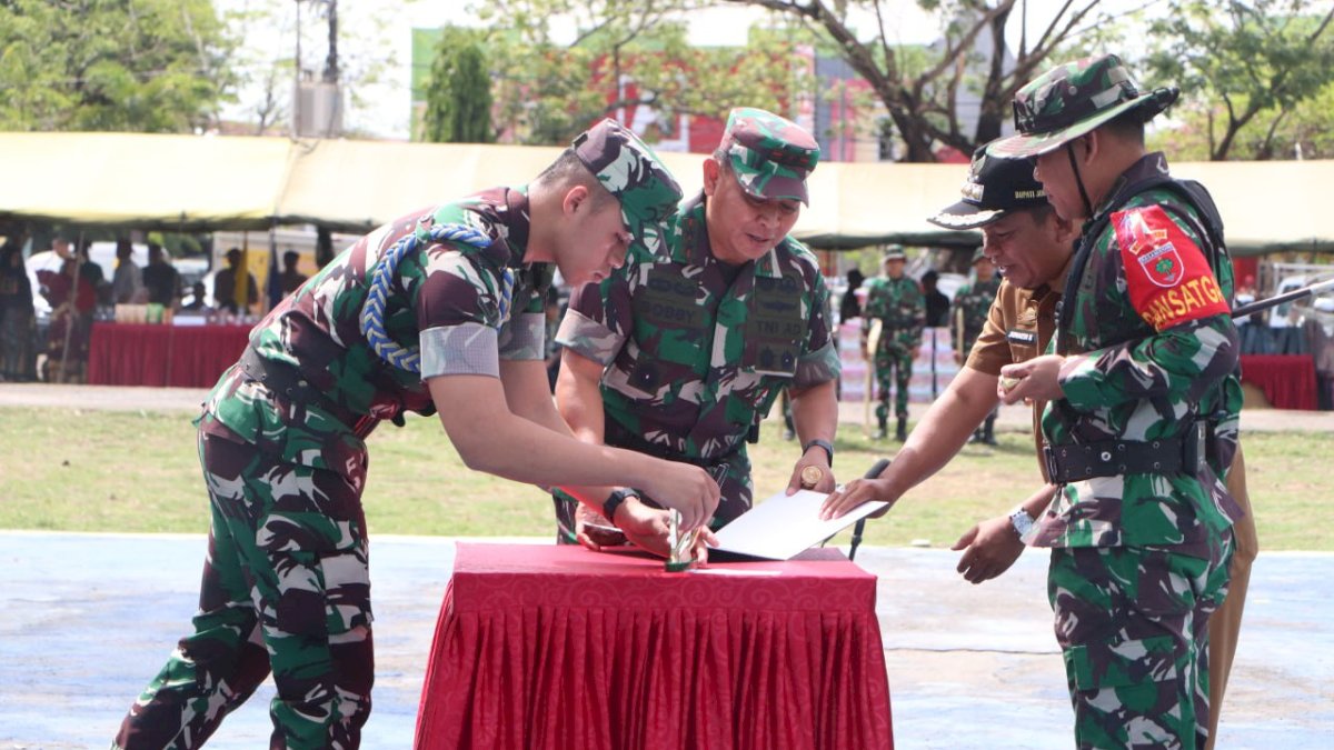 Pangdam XIV Hasanuddin Resmi Tutup  TMMD Ke-122 di Jeneponto