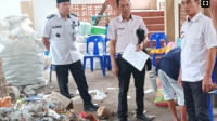 Camat Sangkarrang Kunjungi TPS3R di Barrang Lompo