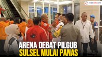 VIDEO: Arena Debat Pilgub Sulsel Mulai Panas, Pendukung Danny-Azhar Saling Dorong Dengan Polisi
