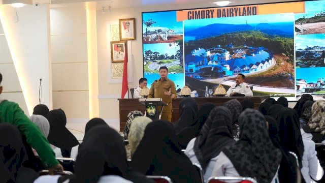 Bupati Gowa Adnan Purichta Ichsan menghadiri Sosialisasi Peraturan Menteri Agama (PMA) Nomor 16 Tahun 2020 Tentang Komite Madrasah Kementerian Agama Kabupaten Gowa. Foto: Istimewa.