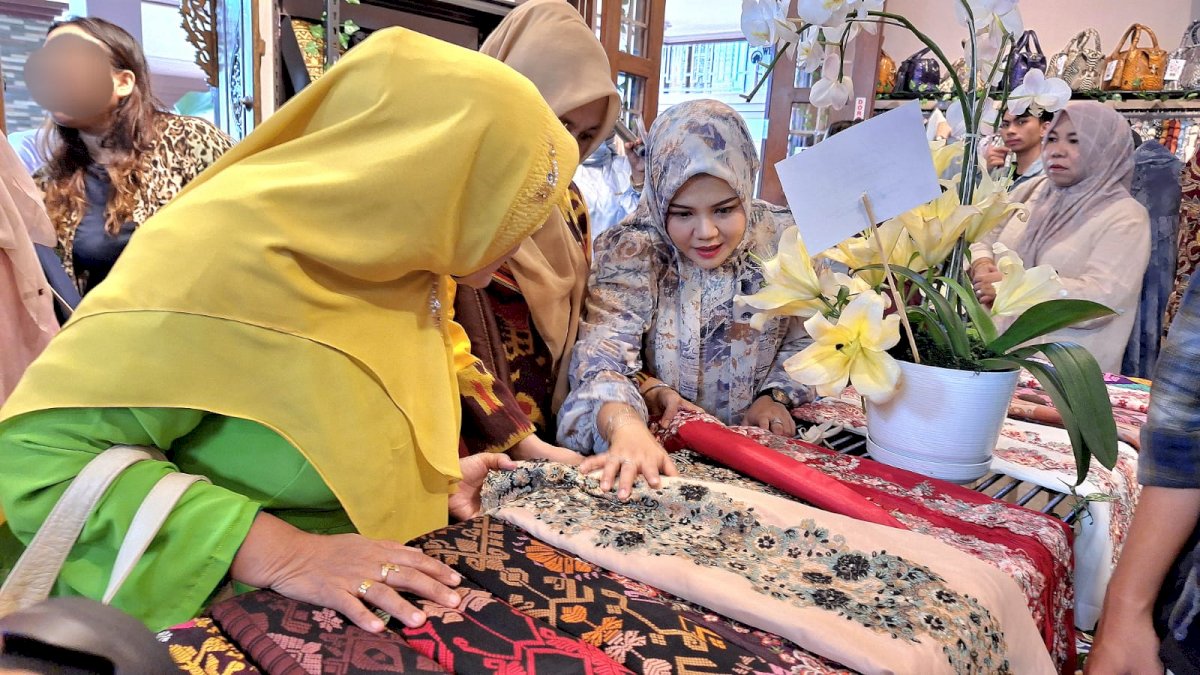 Mimpi 14 Tahun Terwujud, Arneta Boutique Resmi Buka offline Store di Makassar