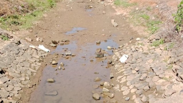 Aliran sungai Bendungan Leko Pancing Kekeringan. Foto: Istimewa.