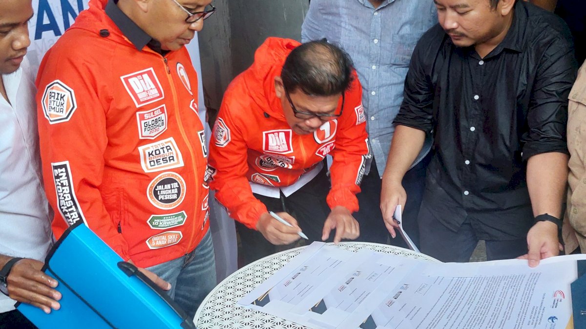 Danny-Azhar Kompak Penuhi Undangan ACC Sulawesi Tandatangan Pakta Integritas Berantas Korupsi