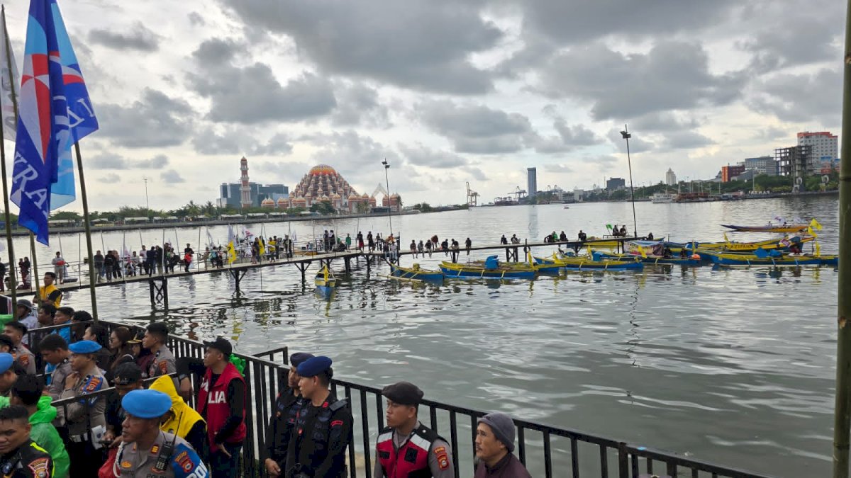 Ratusan Perahu Nelayan Warga Pulau Turut Hadiri Kampanye Akbar Appi-Aliyah