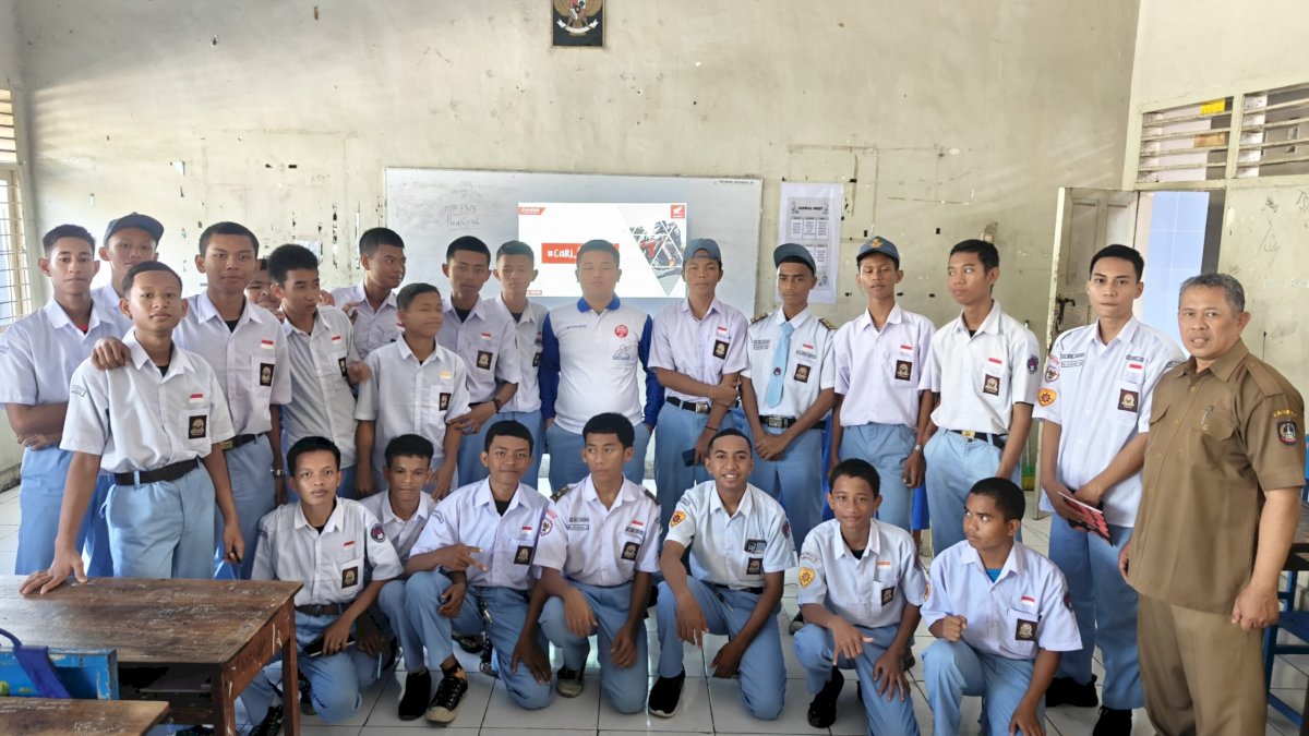 Jadi Duta Safety Riding, Siswa SMK Nasional Makassar Ikut Kampanyekan Keselamatan Berkendara