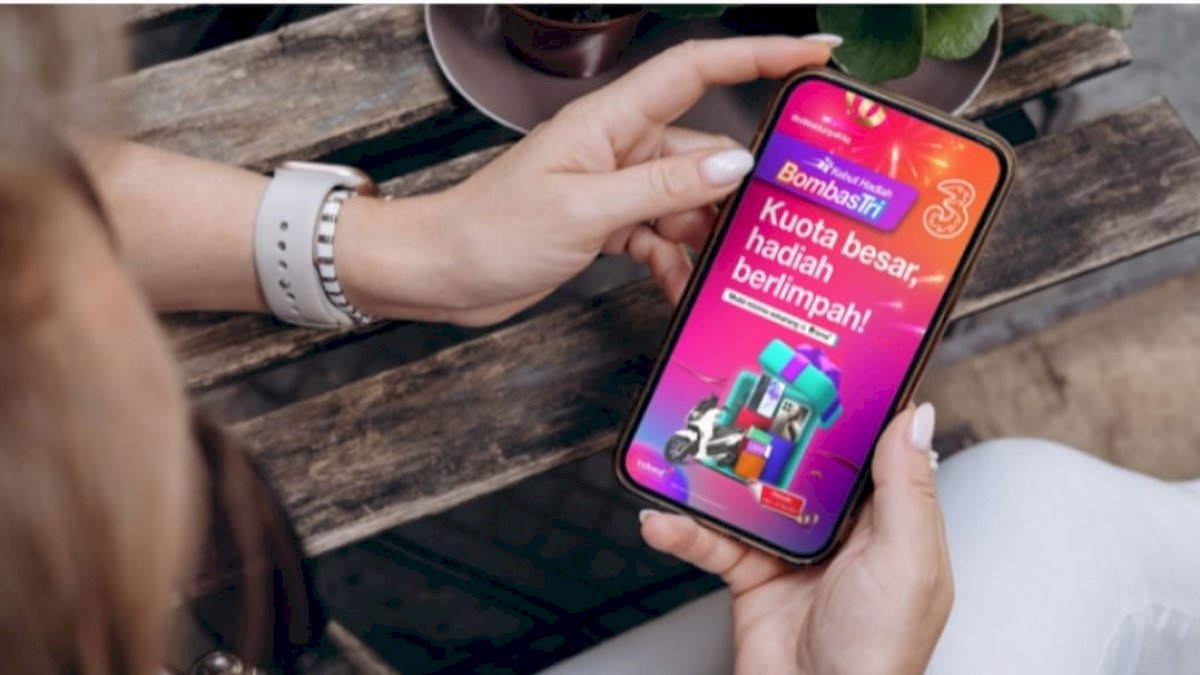 Tri Sambut Akhir Tahun dengan Kebut Hadiah BombasTri untuk Apresiasi Pelanggan Setia