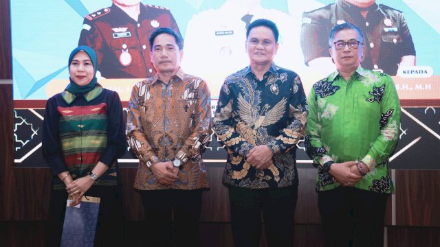istimewa