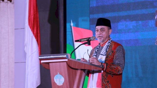 Wakil Ketua DPD RI, H. Tamsil Linrung, menyampaikan sambutan di Mukernas XVII Wahdah Islamiyah di Makassar.