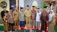 Hadiri Maulid, Bupati Barru Ajak Warga Makmurkan Masjid
