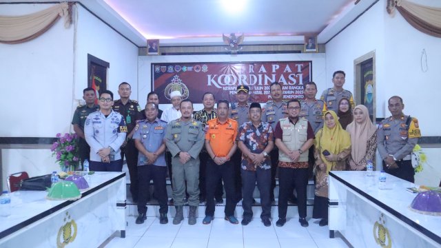 Foto bersama usai menggelar rapat koordinasi untuk pengamanan Natal dan Tahun Baru (Int)
