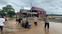 Hujan Deras, Jalan Poros Jeneponto Terendam Banjir di Kecamatan Tamalatea