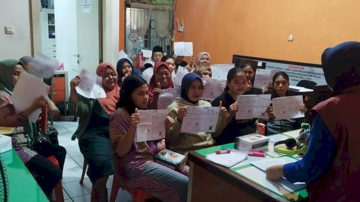 Lurah Suangga Sambut Pendamping PKH, Pastikan Pembagian Undangan Tepat Sasaran