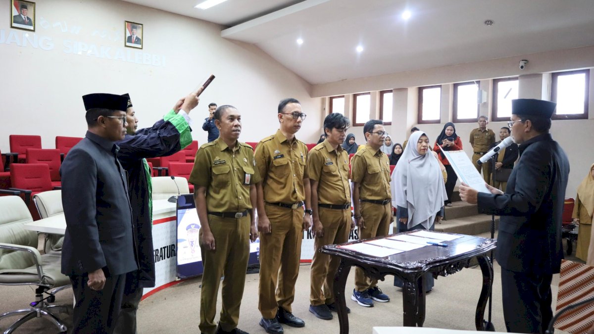 Danny Pomanto Lantik 4 Penjabat Fungsional Perizinan, Ingatkan Fokus Pekerjaan Jaga Integritas