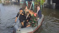 Legislator PPP Umiyati Kunjungi Lokasi Banjir di Antang, Serahkan Bantuan untuk Korban