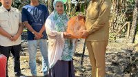 Bupati Barru Sambangi Korban Kebakaran di Soppeng Riaja