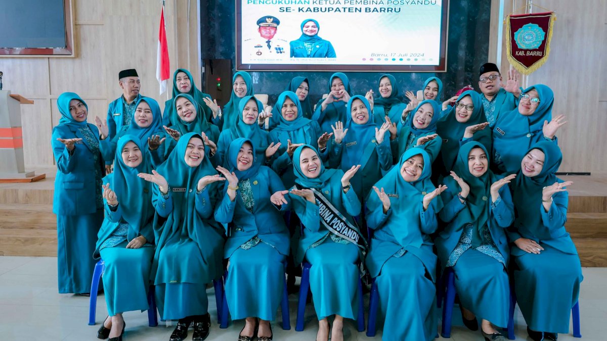 dr Ulfah Ajak PKK Desa Kelurahan Bantu Suksekan Program Pemerintah