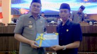 Bupati Barru Serahkan Rancangan Kebijakan Umum