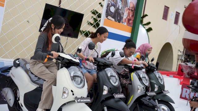 Asmo Sulsel saat merilis New Honda Scoopy di Makassar. Foto: Istimewa.