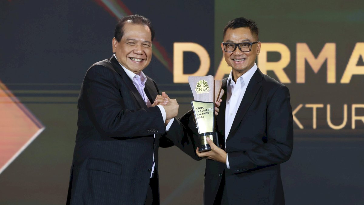 Dirut PLN Darmawan Prasodjo Kembali Dinobatkan Jadi CEO Of The Year 2024
