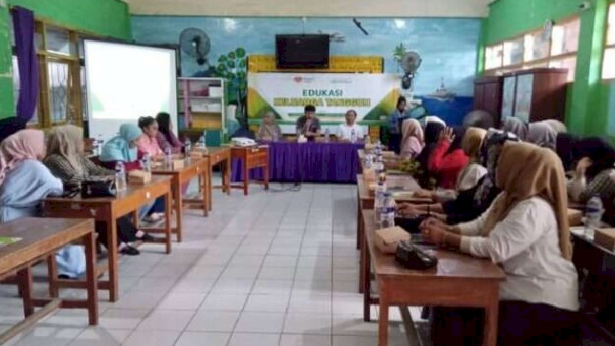 Hadiri Kegiatan Edukasi Keluarga Tangguh, Lurah Tallo: Ini Sangat Penting untuk Masyarakat