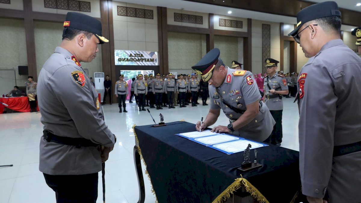 Kapolrestabes Makassar dan Kapolres Soppeng Resmi Berganti
