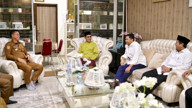 Pertemuan Prof Fadjry Djufry bersama Ketua Tanfidziyah Pengurus Wilayah Nahdlatul Ulama (PWNU) Sulsel, Prof KH Hamzah Harun Al Rasyid. Ist