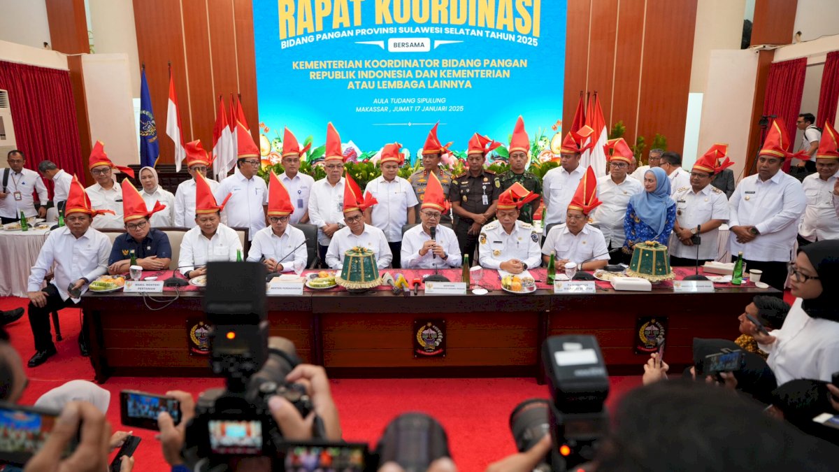 Zulkifli Hasan Pimpin Rakor Pangan Sulsel, Dorong Swasembada Nasional 2027