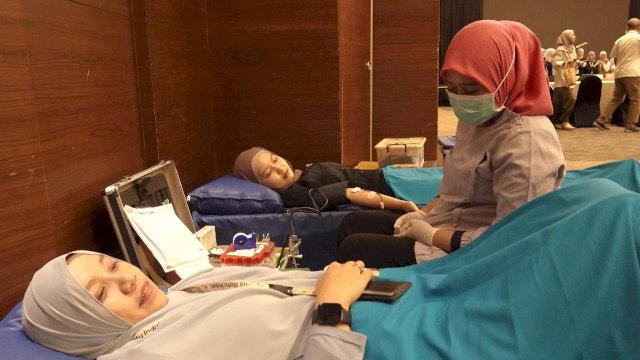 Donor darah diperayaan 15 tahun Wisma Kalla. Foto: Istimewa.