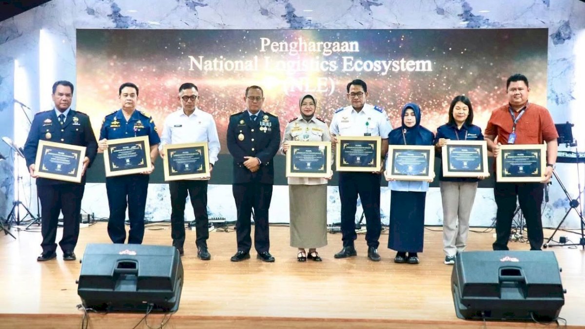 Aktif Dukung Program NLE, Pelindo Regional 4 Raih Penghargaan