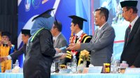 Lepas 246 Wisudawan ITBA Al Gazali Barru, Plh Sekda Barru Ucapkan Selamat