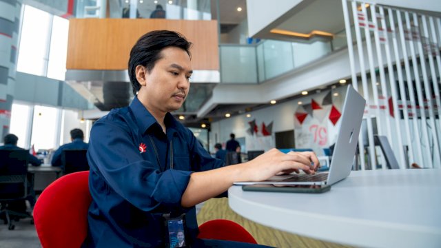 Karyawan Telkom teken pakta integritas demi berkeja mendukung Asta Cita. Foto: Istimewa.