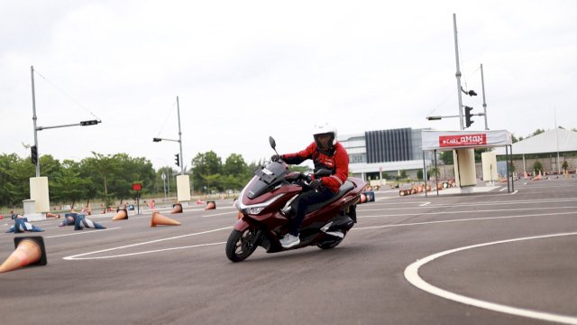 New Honda PCX160 siap mengaspal di Sulawesi. Foto: Istimewa.