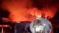 Kapolsek Bangkala Bersama Warga Berhasil Padamkan Kebakaran di Desa Barana