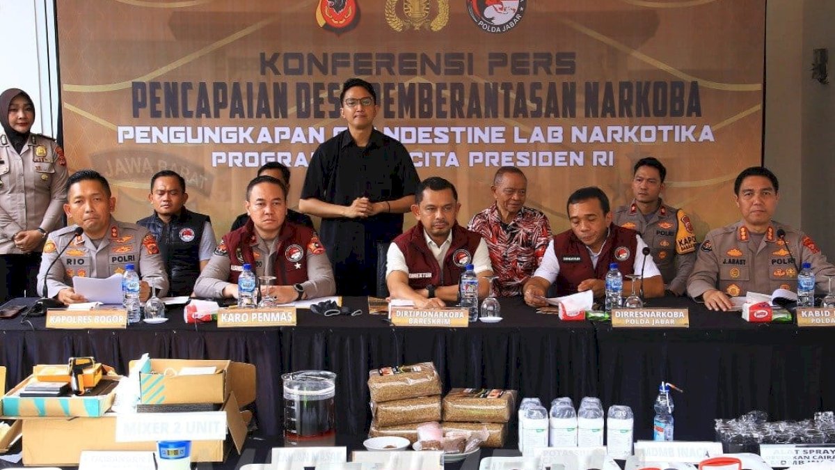 Bareskrim Polri Bongkar Pabrik Rahasia Tembakau Sintetis Senilai Rp 350 Miliar di Bogor