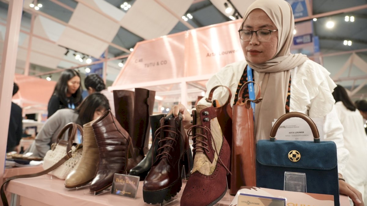 Berkat Dukungan Pemberdayaan BRI, Usaha Sepatu Lokal Asal Malang Sukses Go Global Ekspor ke 8 Negara