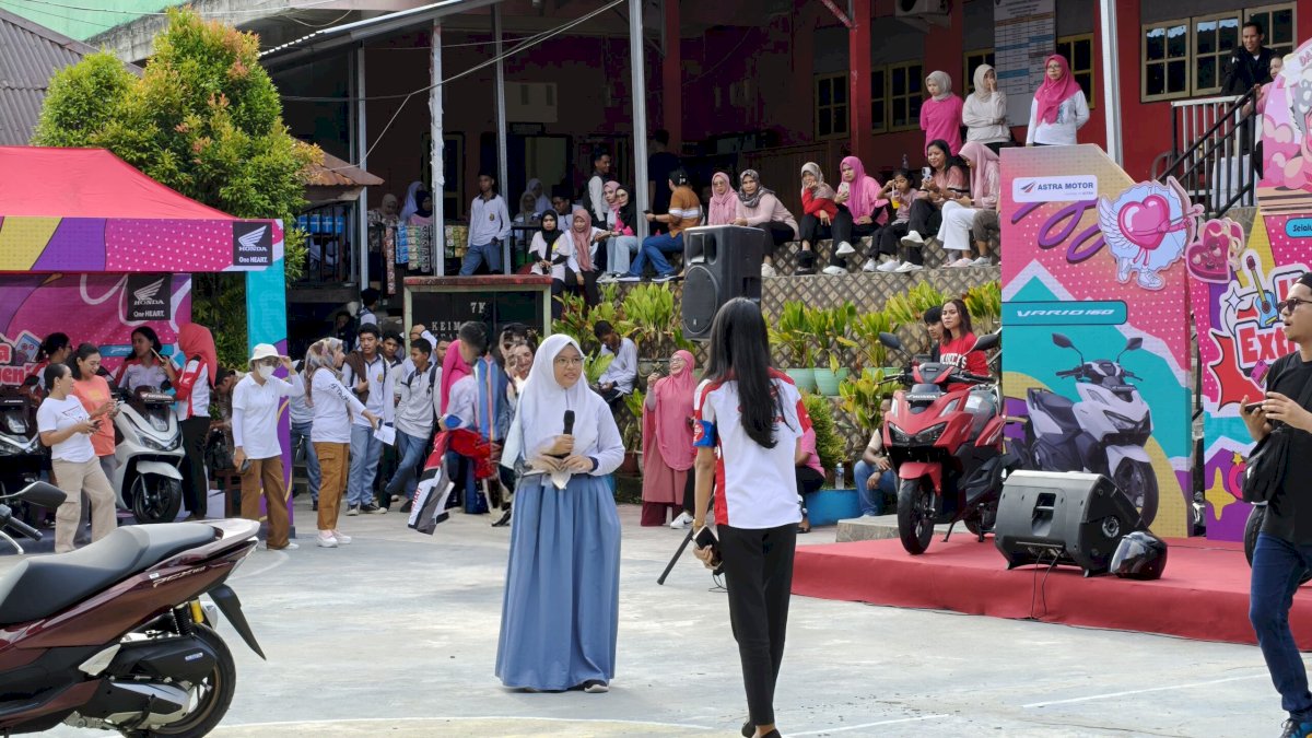 Honda ExtravagenZ Disambut Antusias Siswa SMAN 13 Ambon