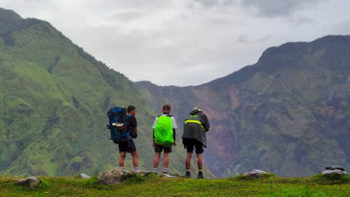 Cedera Saat Pulang, Empat Pendaki Puncak Talung Dievakuasi