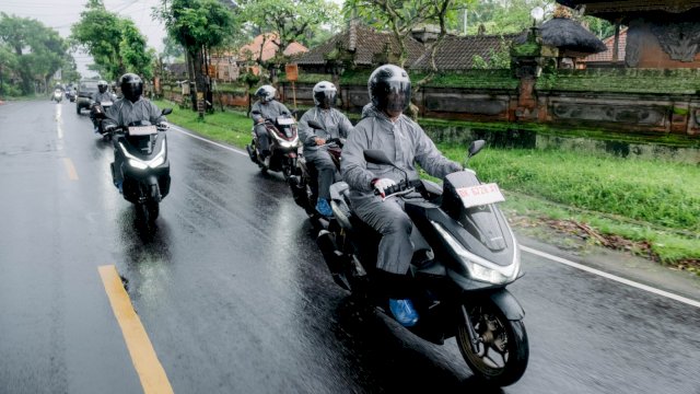 Teknologi Roadsync kini hadir di Honda PCX160. Foto: Istimewa.