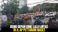VIDEO: Demo Depan UNM, Lalu Lintas di Jl AP Pettarani Macet