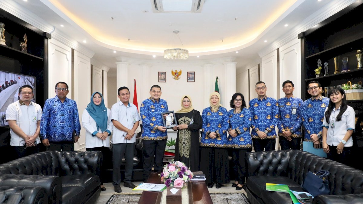 Wali Kota Makassar dan BPJS Ketenagakerjaan Bahas Implementasi Jamsostek dan Perlindungan Pekerja Rentan