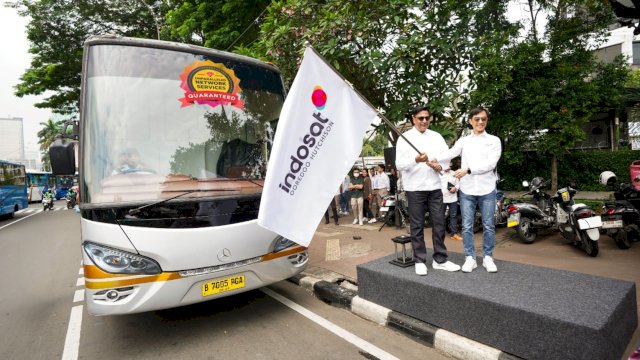 Indosat melepas tim ekspedisi jaringan demi memperkuat jaringan di jalur mudik. Foto: Istimewa.