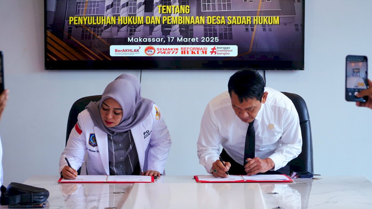 Tingkatkan Kesadaran Hukum Desa, Kanwil Kemenkum Sulsel dan APDESI Teken Perjanjian Kerja Sama