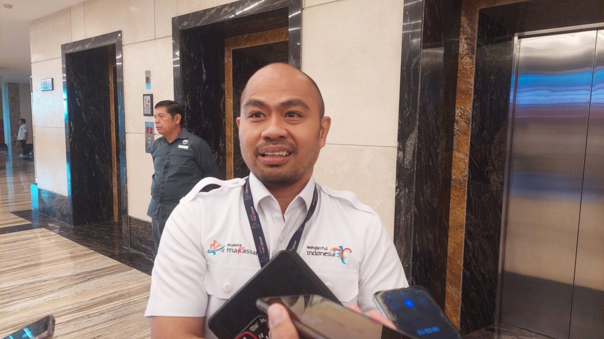 Pemkot Makassar Benahi Pantai Losari, Penataan Pedagang Untuk Kenyamanan Wisatawan