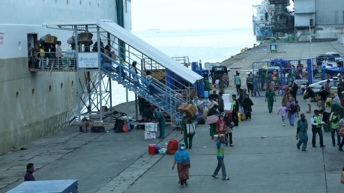 Transportasi Laut Semakin Diminati Pemudik, Pelindo Regional 4 Prediksi Arus Penumpang dan Kapal Meningkat