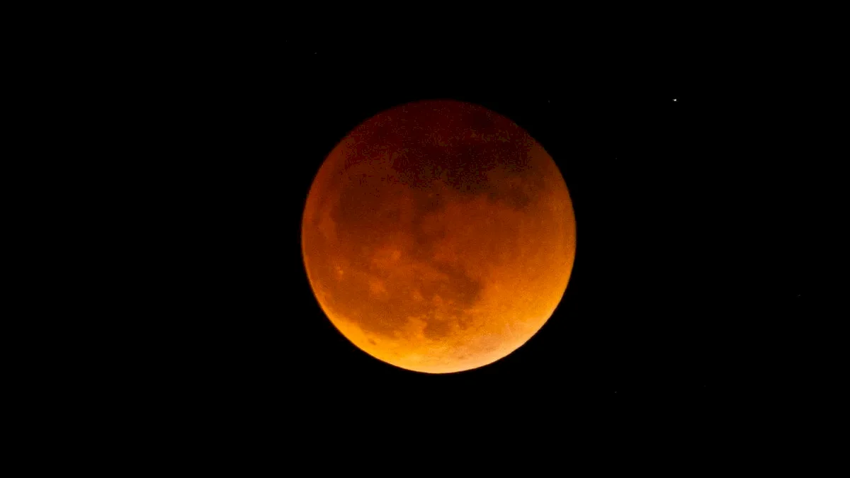 Gerhana Bulan Total akan Terjadi pada 14 Maret, Simak Fakta Menariknya
